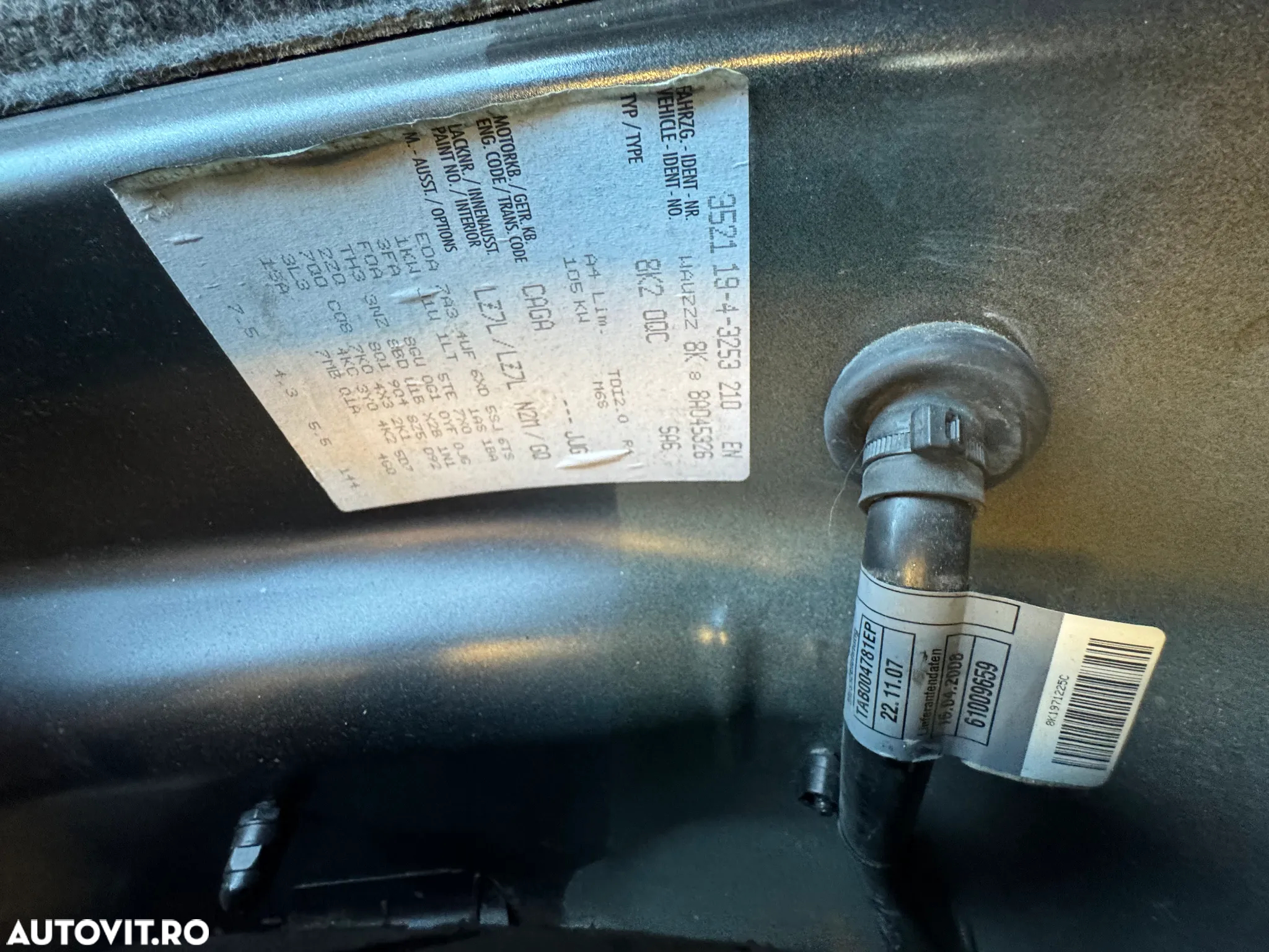 Dezmembram Audi A4 B8 2.0 CAG - 9