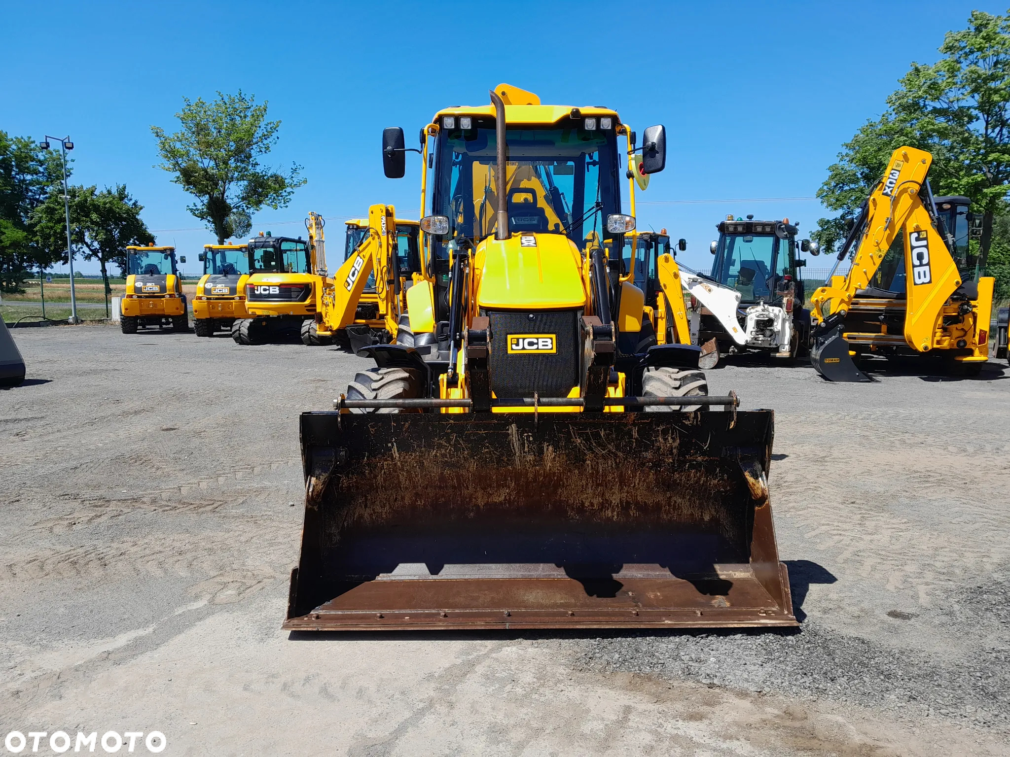 JCB 3CX  AEC - 3