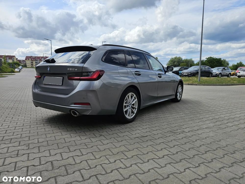 BMW Seria 3 ver-320e-phev - 6