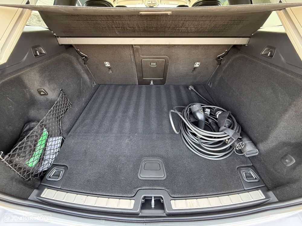 Volvo XC 60 2.0 T6 PHEV R-Design Expression AWD - 54