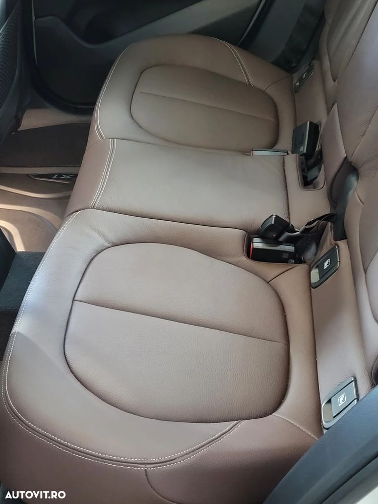 BMW X1 xDrive20d AT - 9