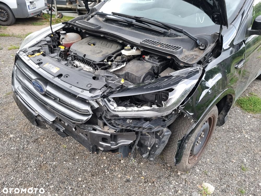 Ford Kuga 1.5 EcoBoost 2x4 ST-Line - 12