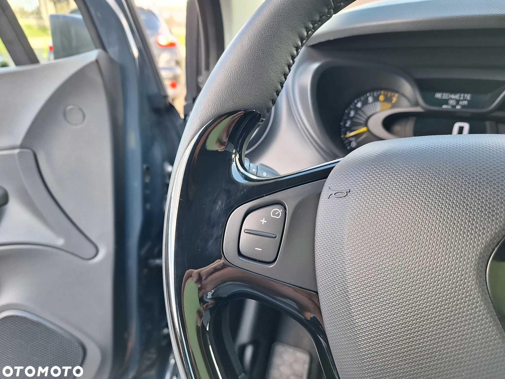 Renault Captur - 10