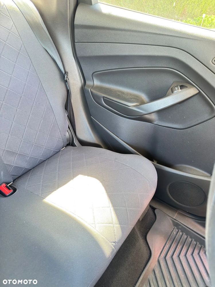 Ford Kuga - 21