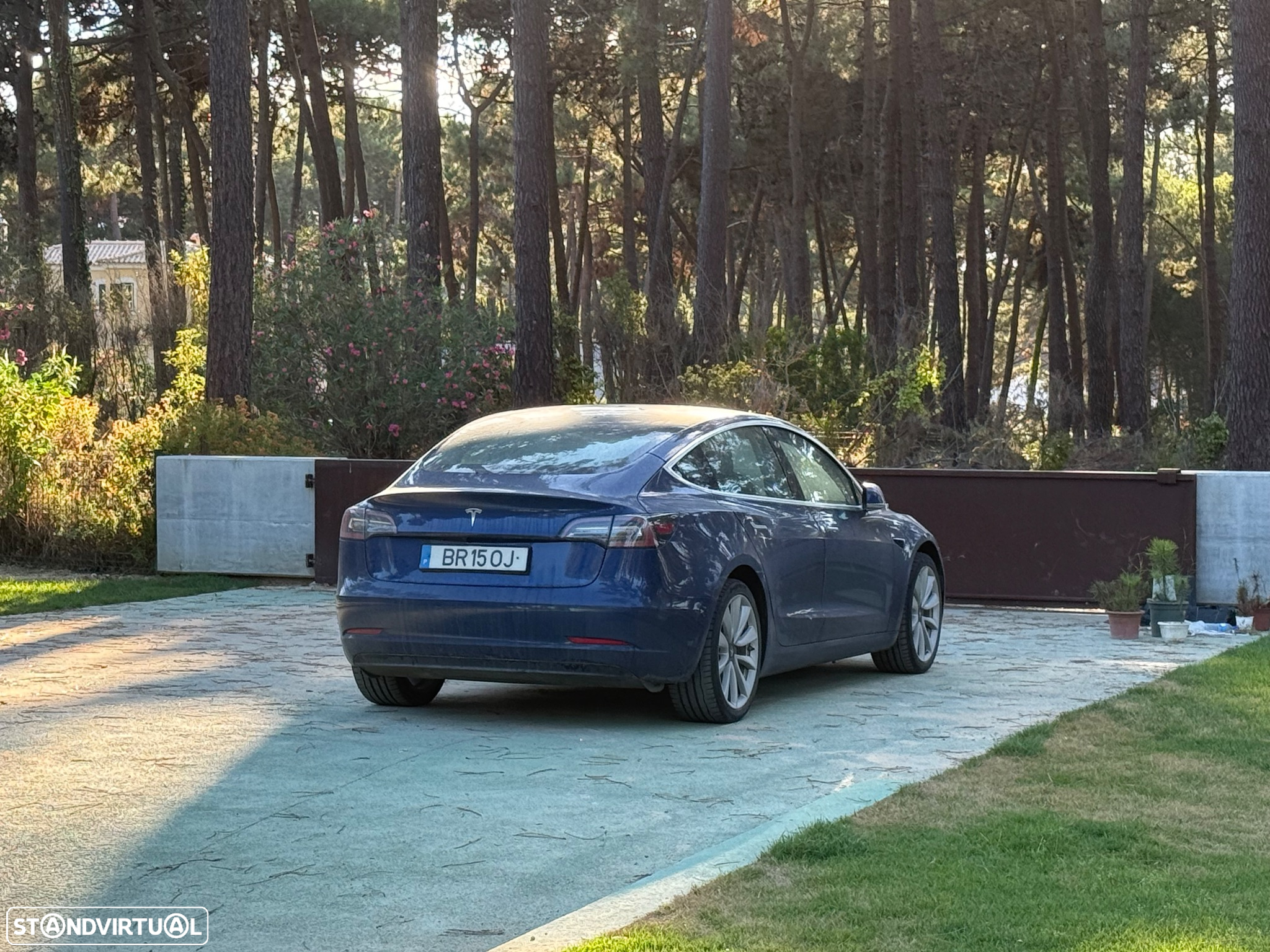 Tesla Model 3 Standard Range Plus RWD - 5