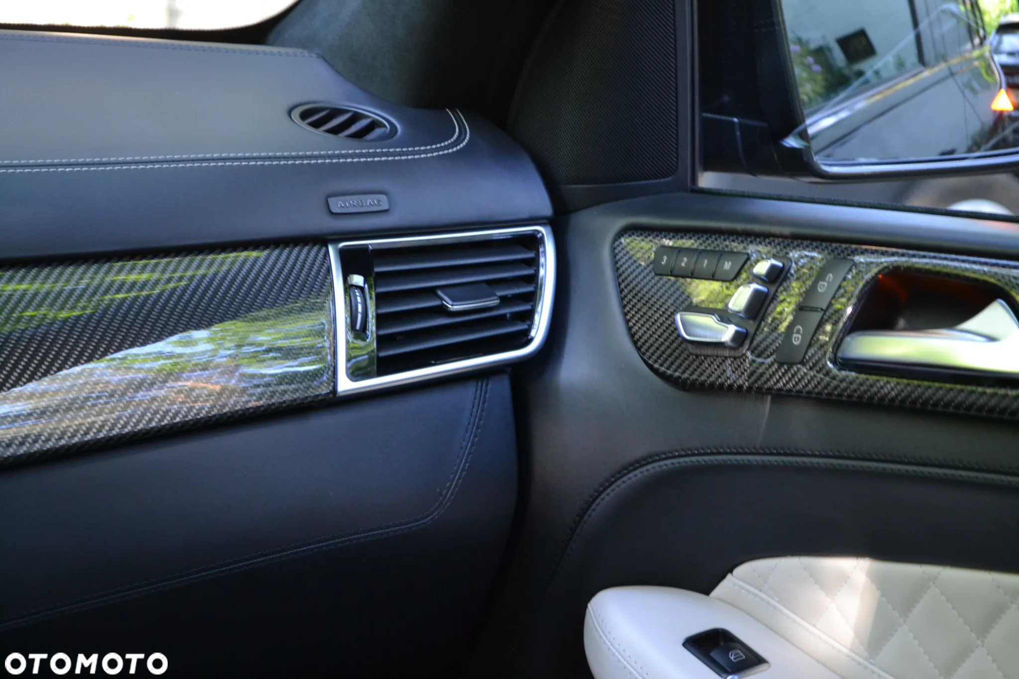 Mercedes-Benz GLE AMG Coupe 43 4-Matic - 22