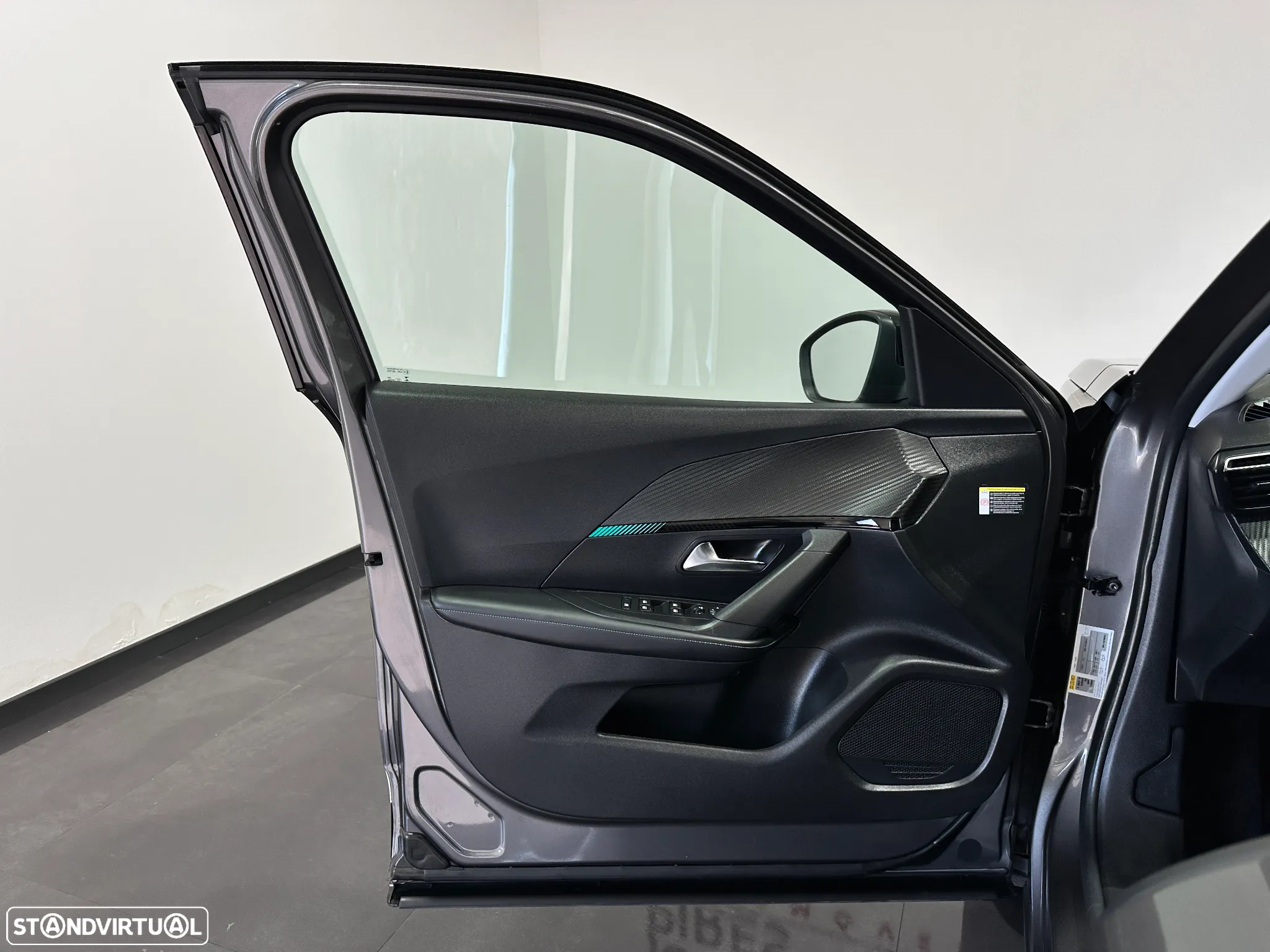 Peugeot 2008 1.5 BlueHDi Allure - 17