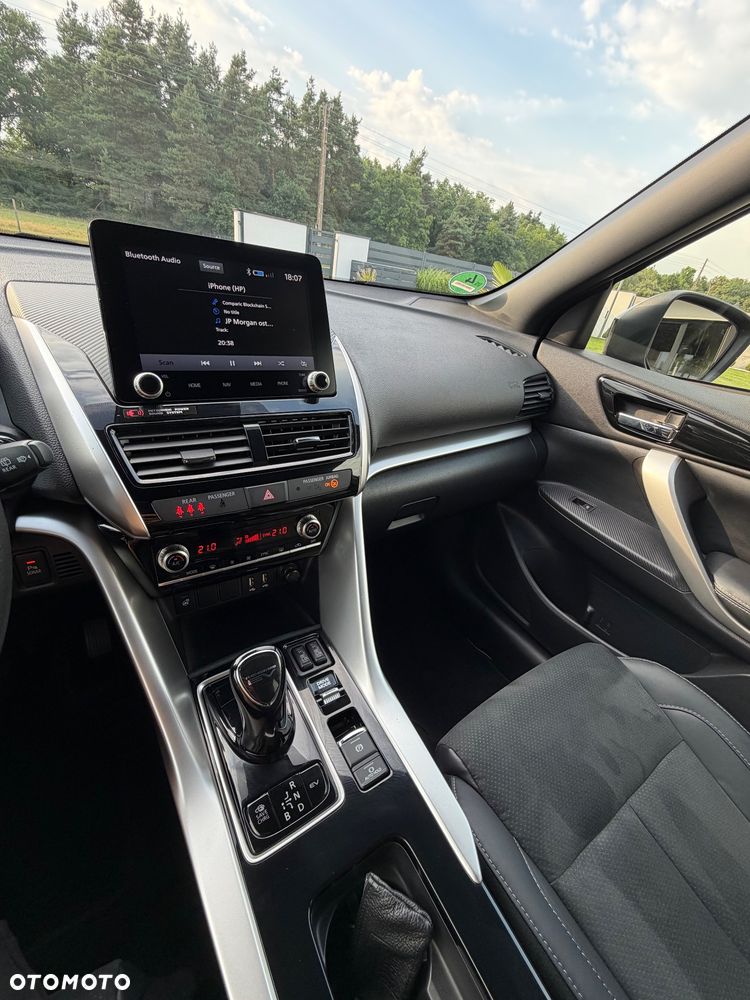 Mitsubishi Eclipse Cross - 8