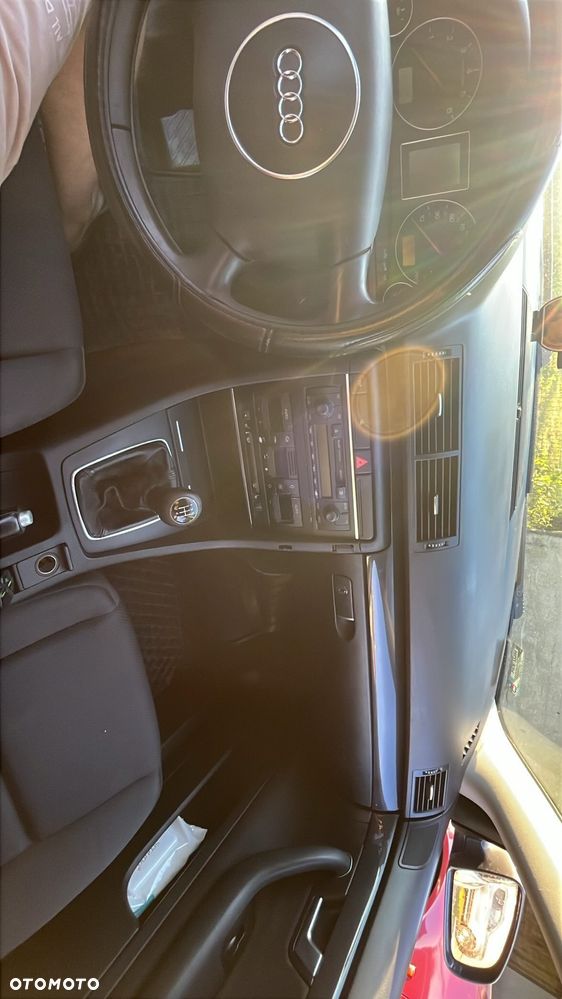 Audi A4 Limousine - 11