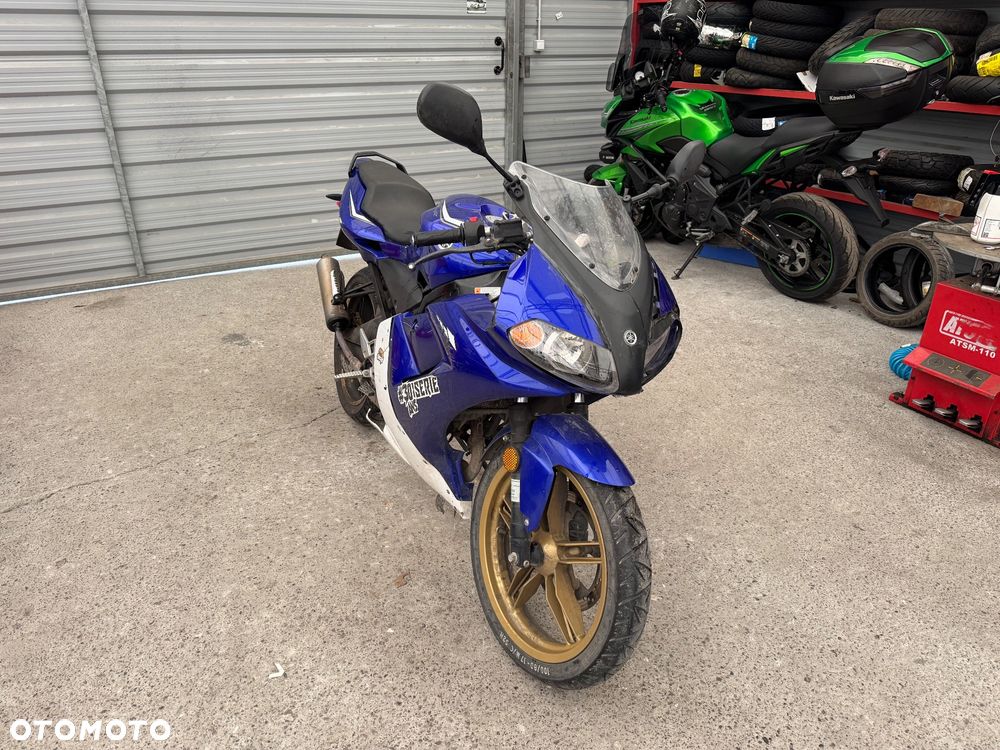 Yamaha TZR - 1