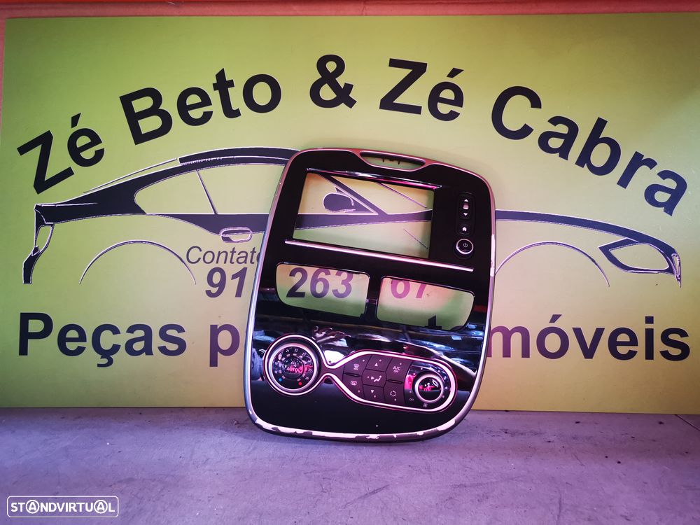 RENAULT CLIO IV CLIMATRONIC / GRELHA CENTRAL TABLIER - S064 - 1