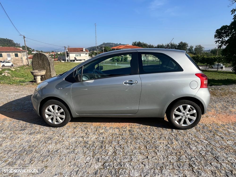Toyota Yaris 1.0 VVT-i Cool Edition - 1
