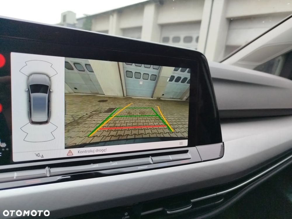 Volkswagen Golf Variant 2.0 TDI SCR DSG Life - 19