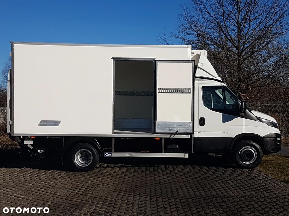 Iveco DAILY 72-180 WINDA 8EP CHŁODNIA AGREGAT IZOTERMA 4,21x2,09x2,10 GRZANIE THERMO KING V-500 MAX DMC 7,2 TONY - 25