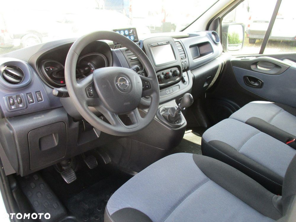 Opel Vivaro - 5