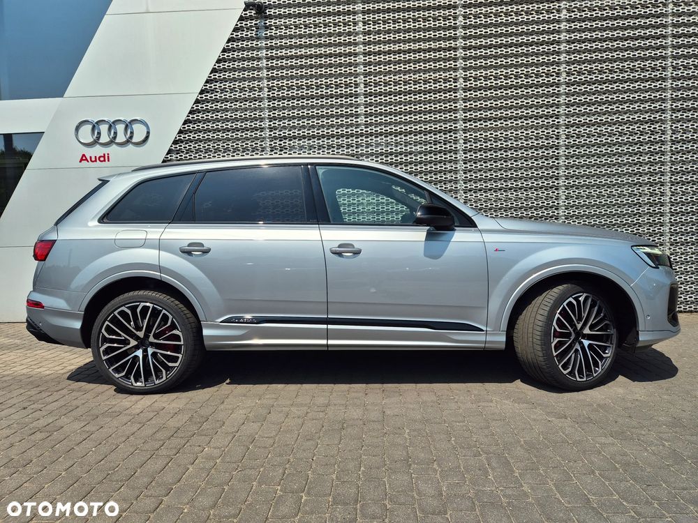 Audi Q7 TFSI e PHEV 360 kW Quattro S Line Tiptr - 10