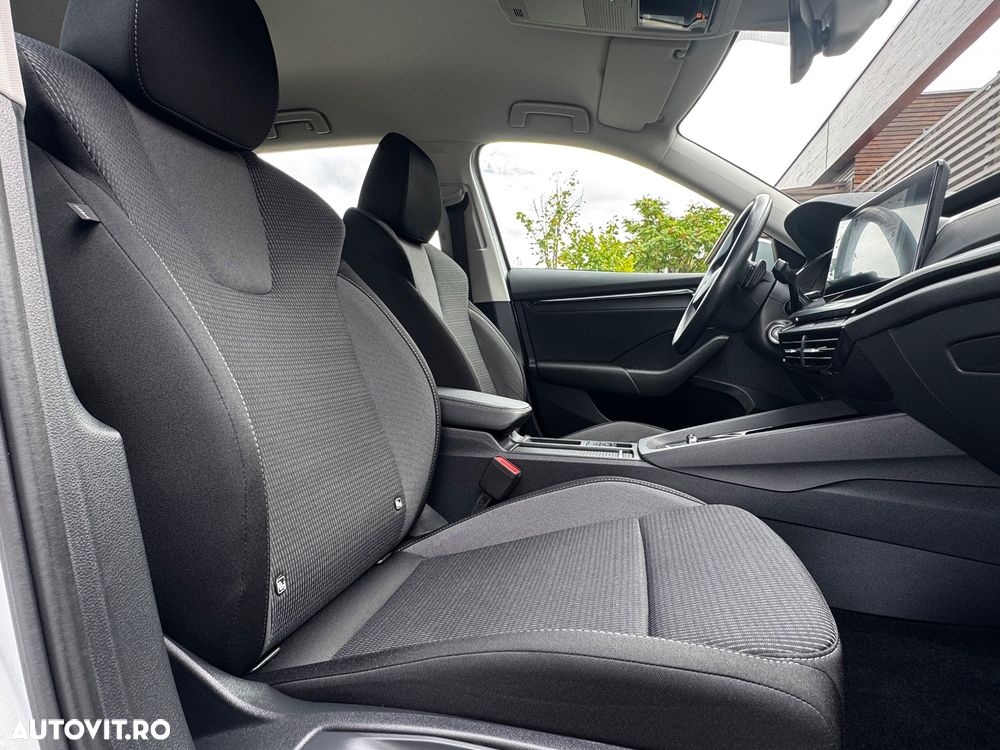Skoda Octavia 2.0 TDI DSG Style - 23