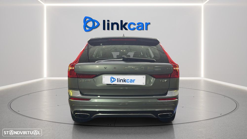 Volvo XC 60 2.0 T8 PHEV R-Design AWD - 4