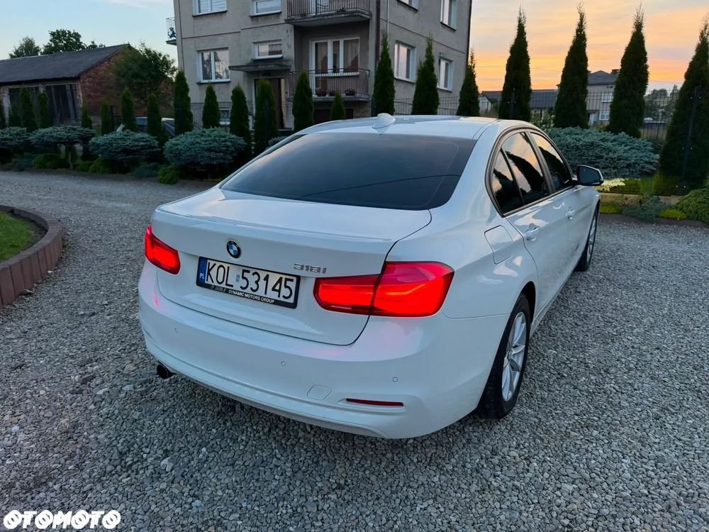 BMW Seria 3 318i Advantage - 5