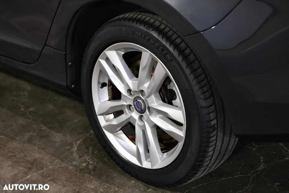 Volvo S60 D5 - 32