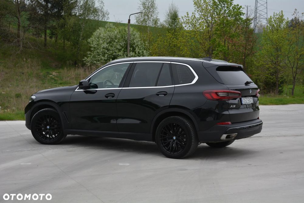 BMW X5 xDrive40i - 16