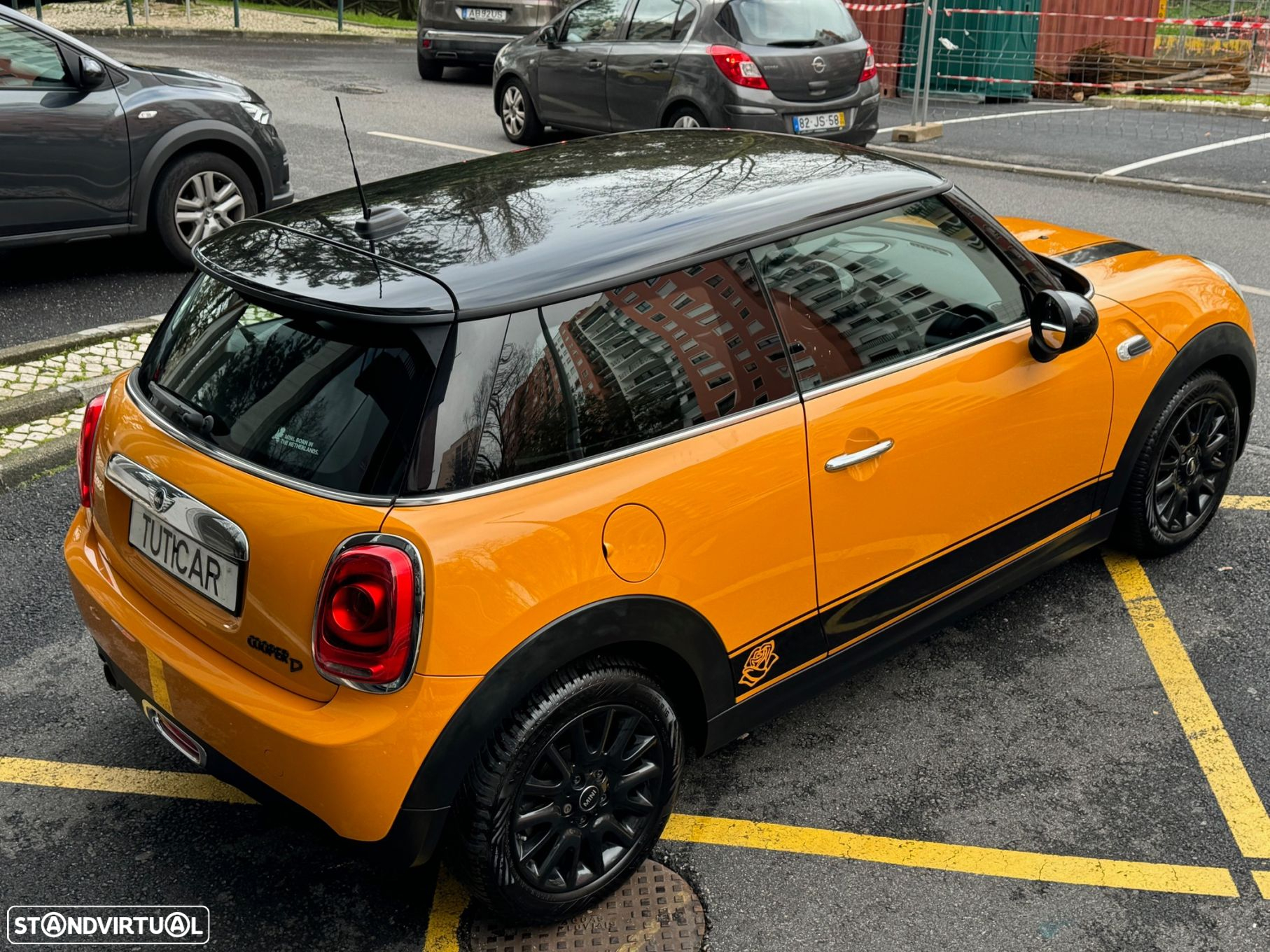 MINI 3 Portas Cooper D - 34