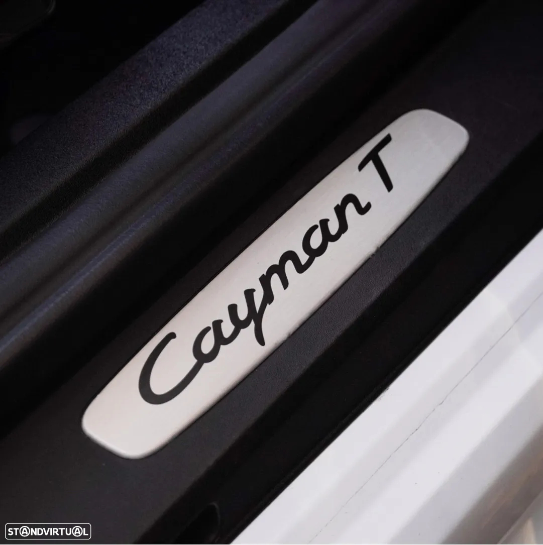 Porsche 718 Cayman T - 36