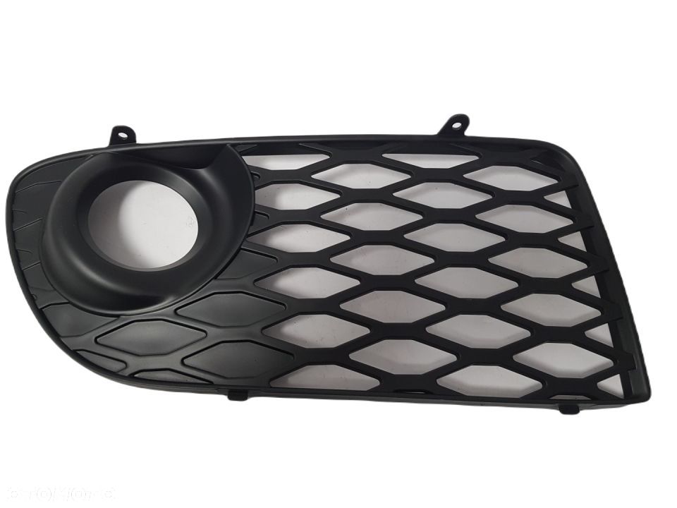 AUDI RS4 A4 B5 ATRAPA KRATKA PRAWA ZDERZAKA POD HALOGEN NOWA 8D0807346Q - 1