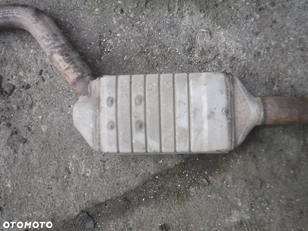 Mercedes C Klasa W203  2.2 CDI katalizator KBA17106 E1103R-000366 - 2