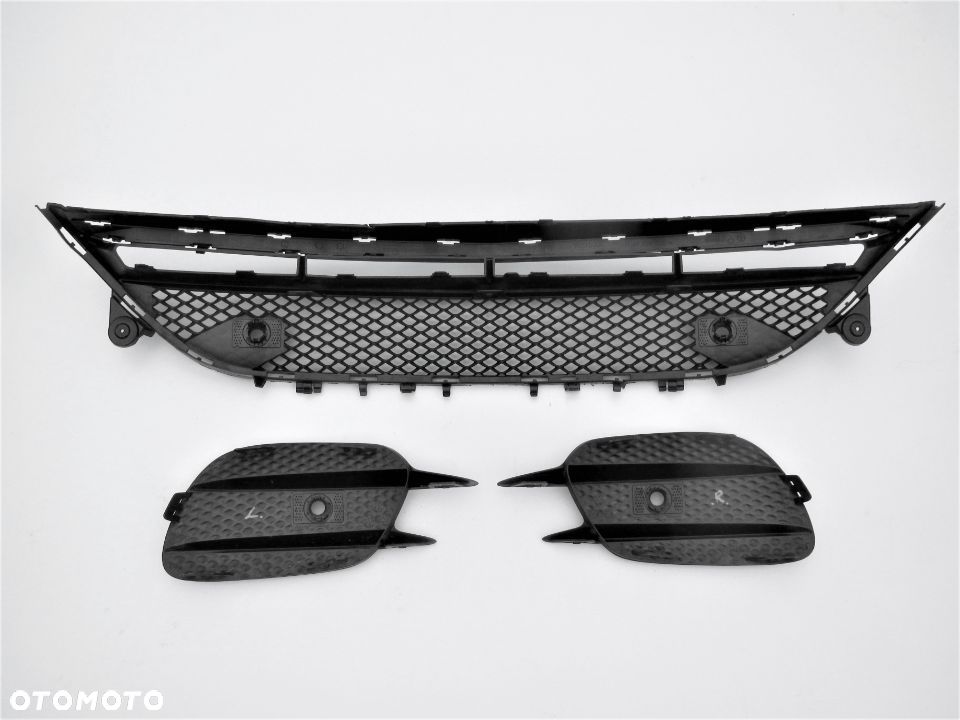 MERCEDES W213 AMG kratka zaślepka zderzak A213 OE - 1