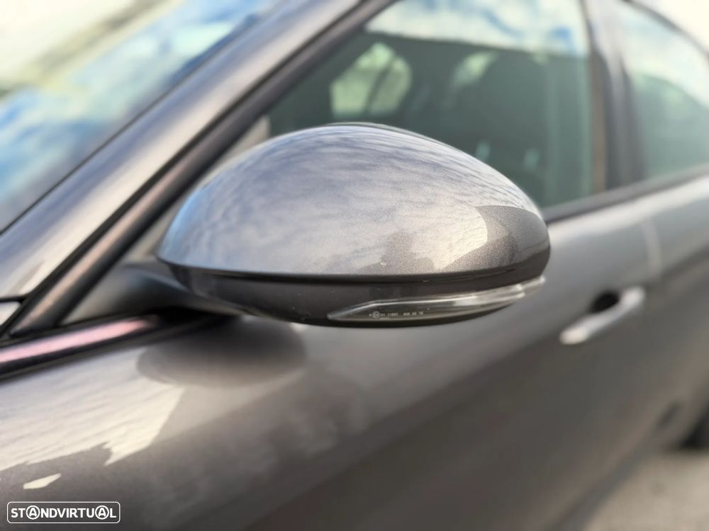 Alfa Romeo Giulia 2.2 D Super AT8 - 10