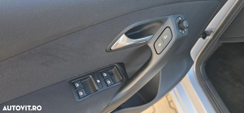 Volkswagen Polo - 15