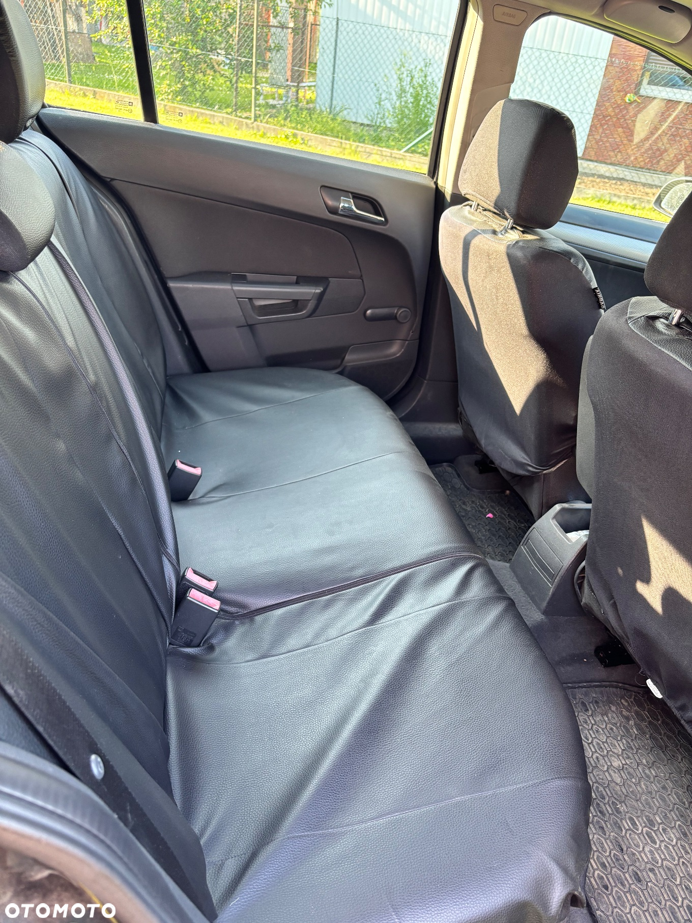 Opel Astra 1.6 Enjoy - 10