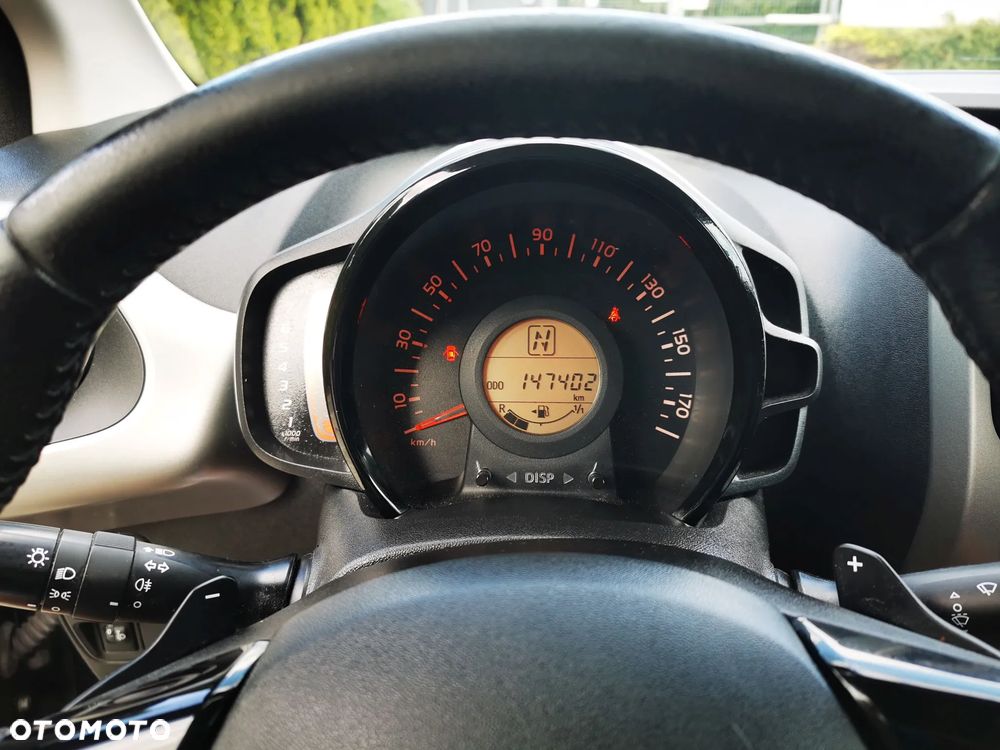 Toyota Aygo x-wave - 18