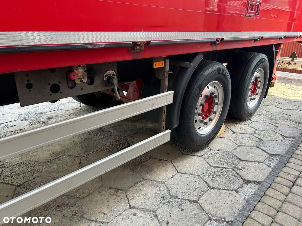 Schmitz Cargobull 7.7m OCYNK OSIE MERCEDES ALUFELGI KONTENER TANDEM NAPOJÓWKA OTWIERANY BOK DO NAPOJÓW STAN BDB - 15