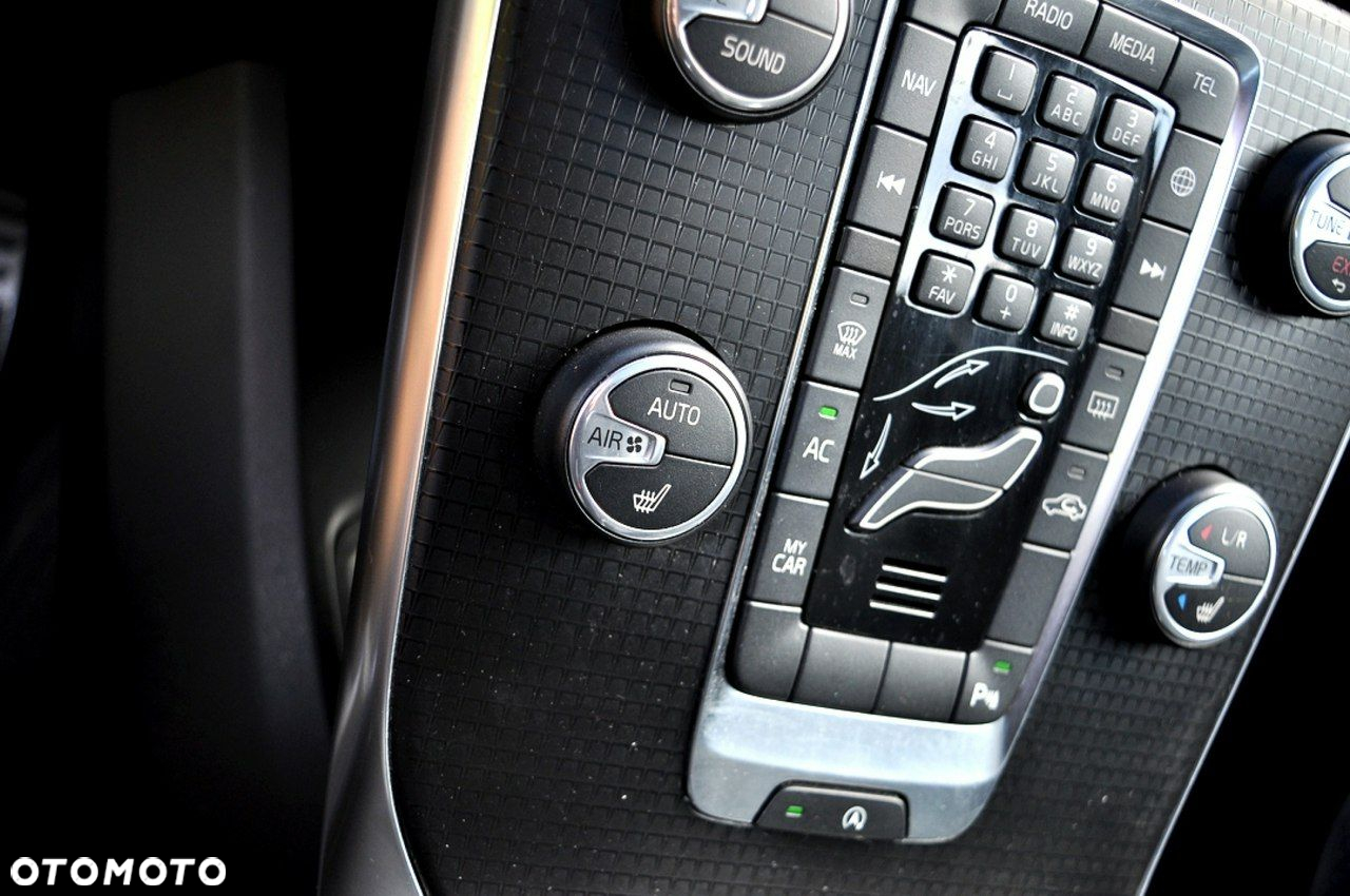 Volvo V40 T2 RDesign - 24