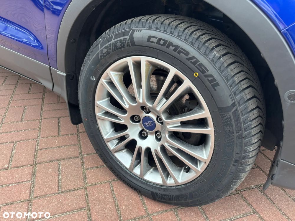 Ford Kuga 2.0 TDCi 4x4 Titanium - 33