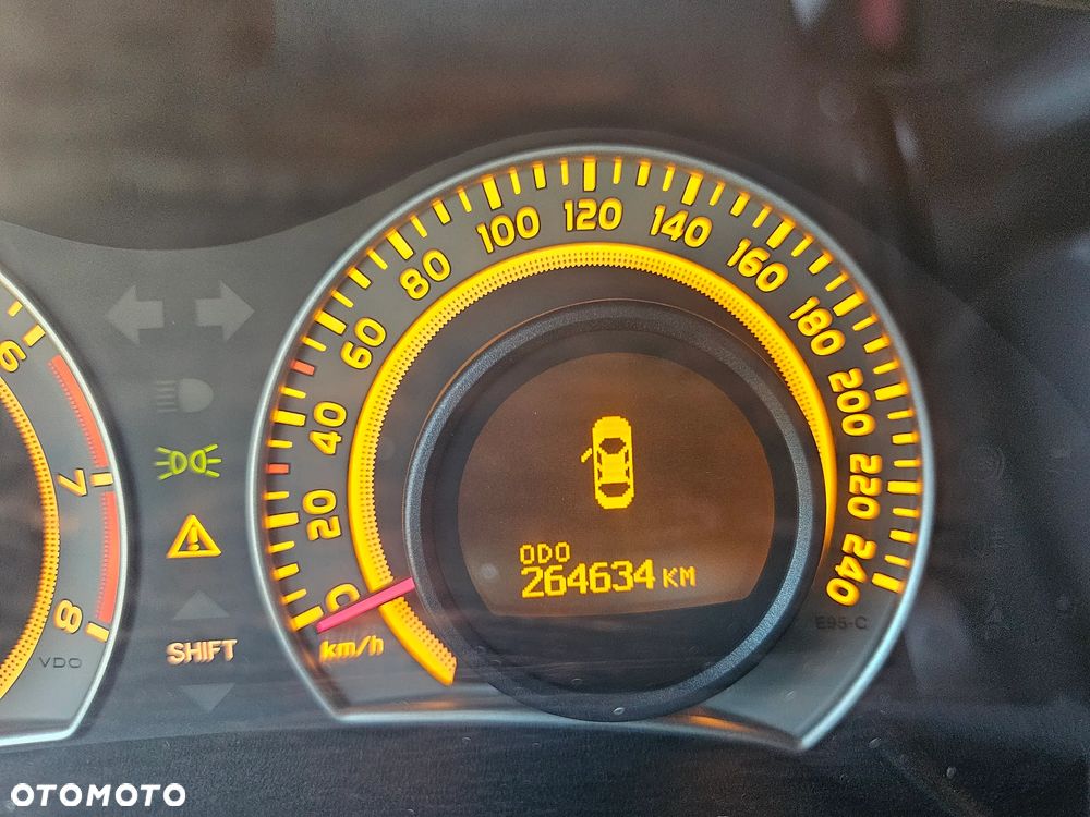 Toyota Auris 1.33 VVT-i Luna - 17