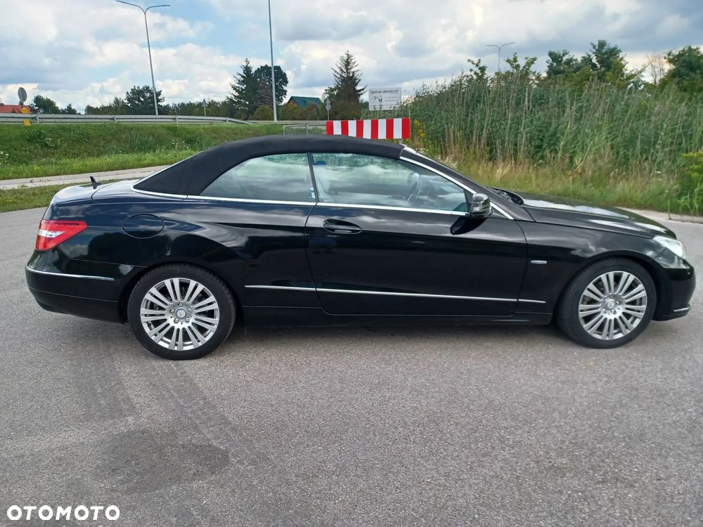 Mercedes-Benz E-Class 2012 photo 4
