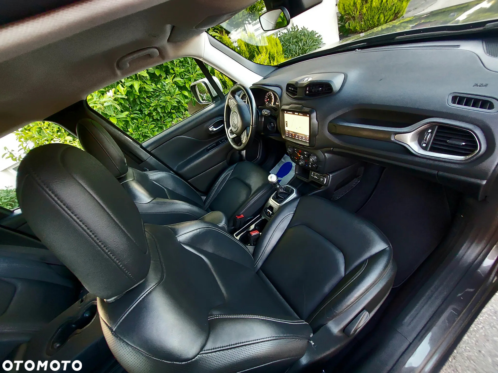 Jeep Renegade 1.4 MultiAir Limited - 29