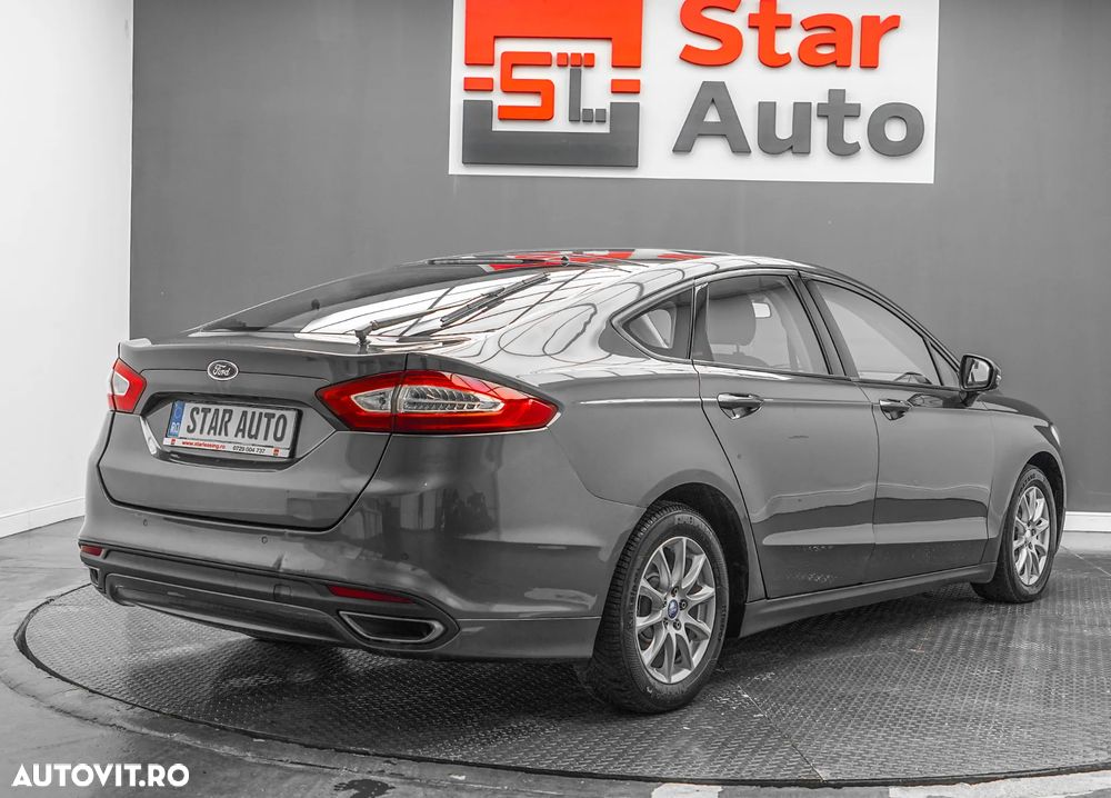 Ford Mondeo 2.0 TDCi Powershift Business - 7