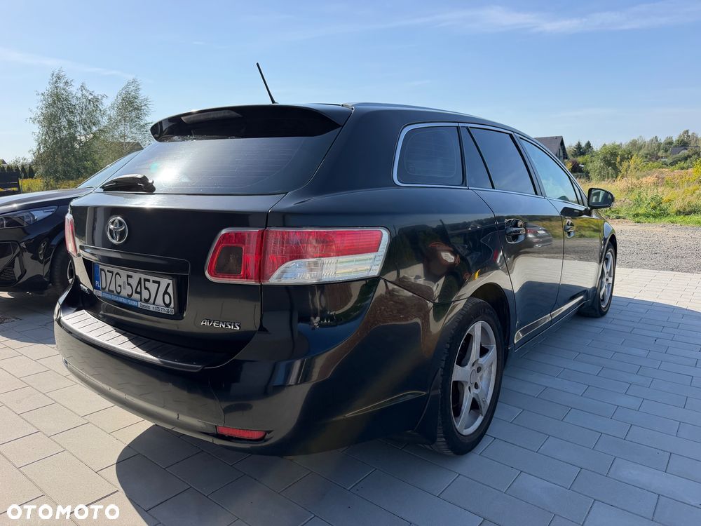 Toyota Avensis 2.0 D-4D Sol - 10
