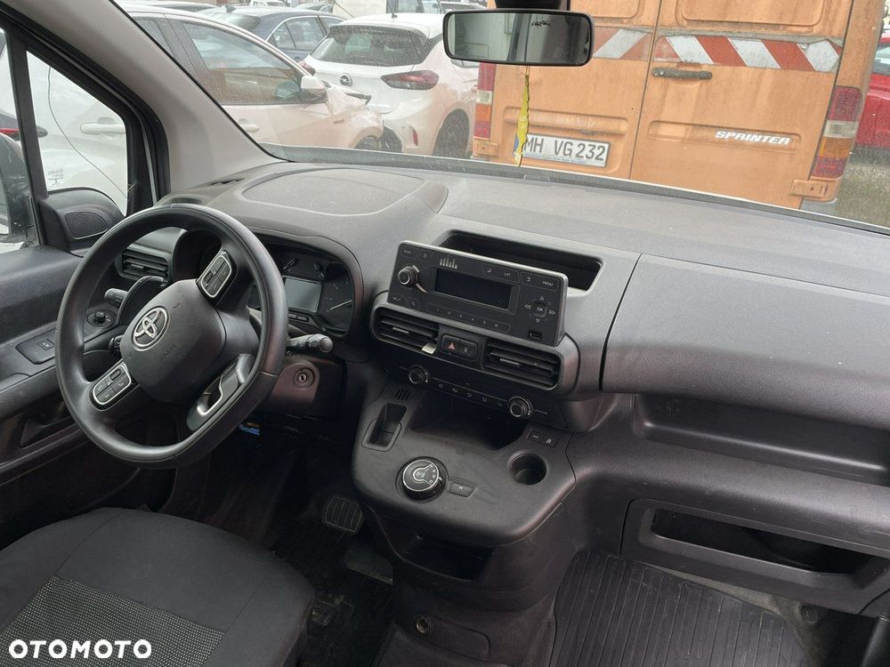 Toyota Proace City - 10