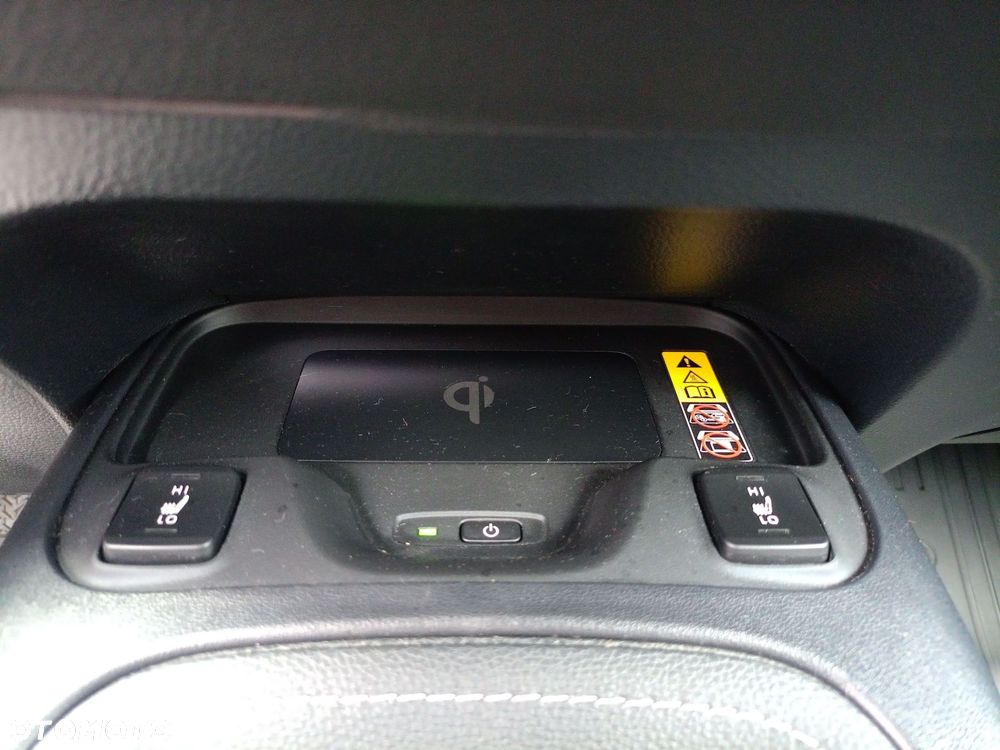 Toyota Corolla 1.8 Hybrid Style - 23