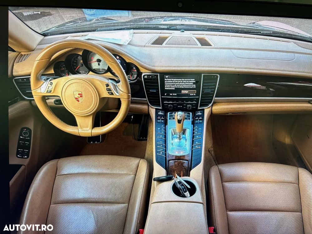 Porsche Panamera 4S PDK - 5