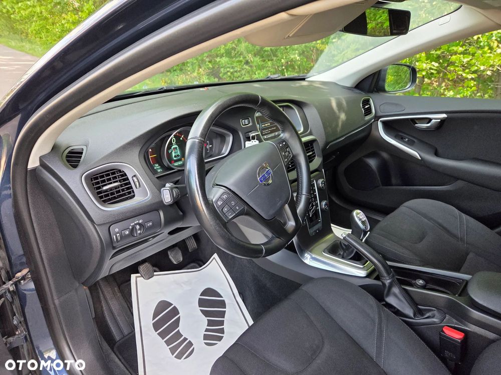 Volvo V40 D2 Kinetic - 16