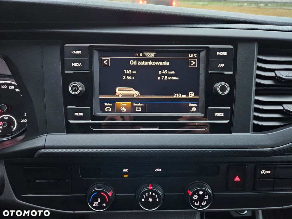 Volkswagen Transporter LONG 2.0TDI - 18