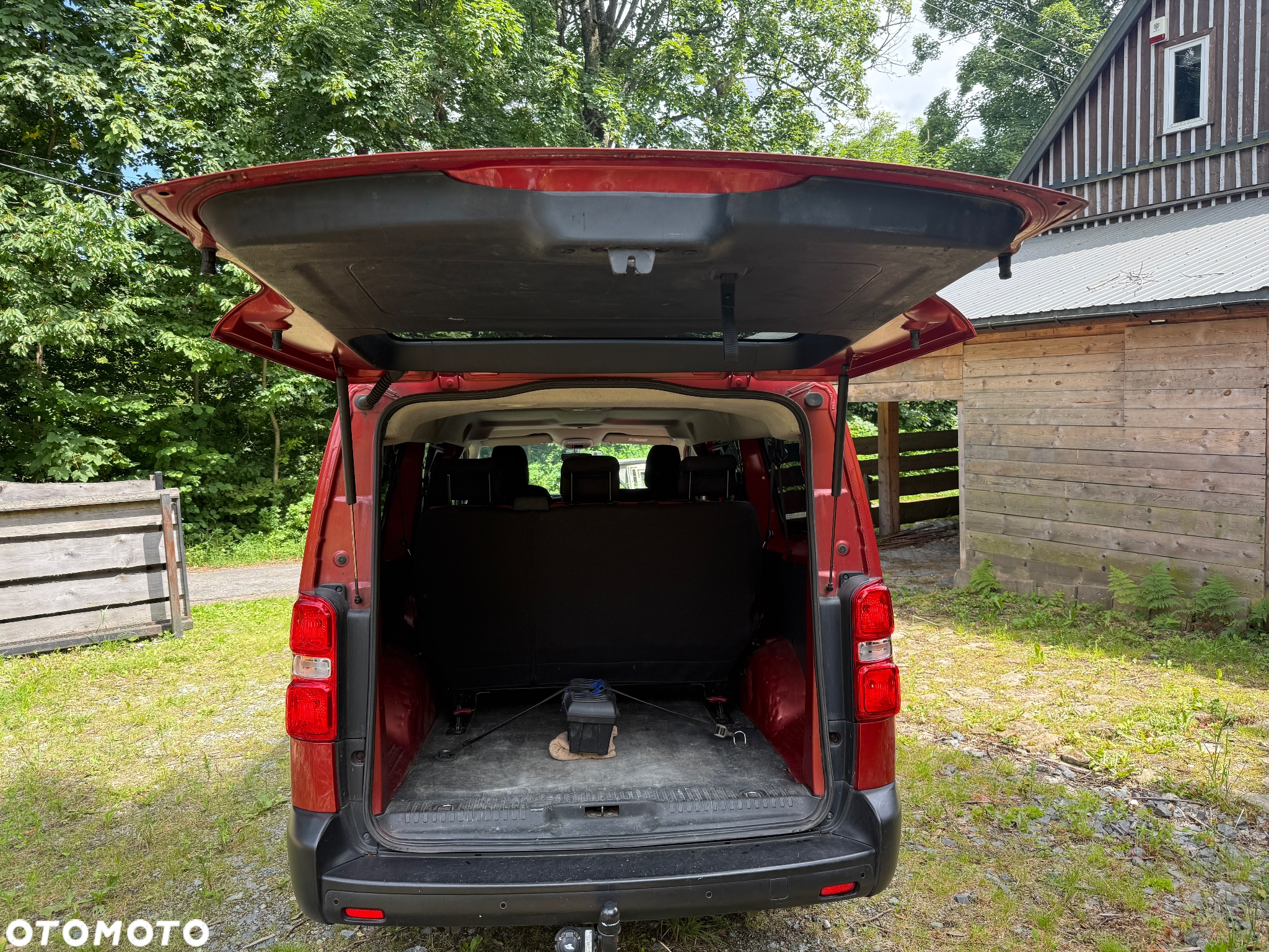 Toyota ProAce Kombi 2.0 D-4D Long 2,8t - 4