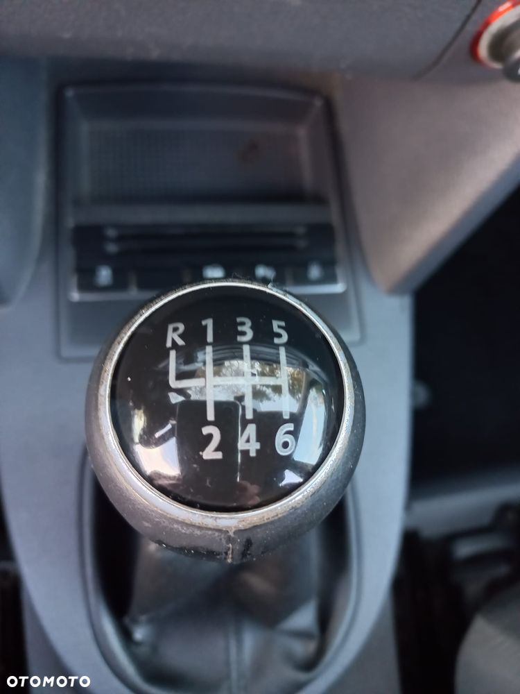 Volkswagen Touran 1.4 TSI Comfortline Perfectline - 8