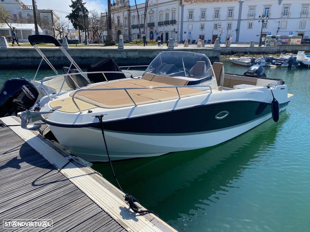 Quicksilver Activ 755 Sundeck - 11